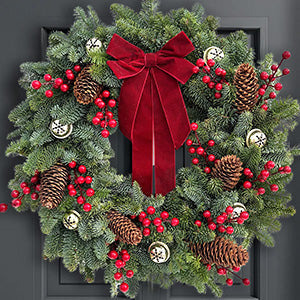 Fresh Christmas Wreaths & Garlands