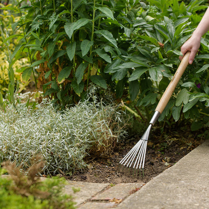 Kent & Stowe Border Hand Shrub Rake | Gardening Tool – Gardeners Dream